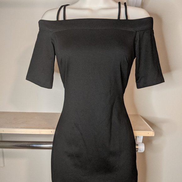 H&M Black Bodycon Off the Shoulder Dress - Picture 1 of 2